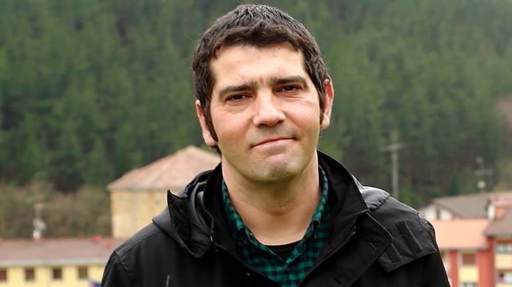 Igor Agirre alkateak "barkamena" eskatu du eta udalak ordenantza bat landuko du antenen inguruan