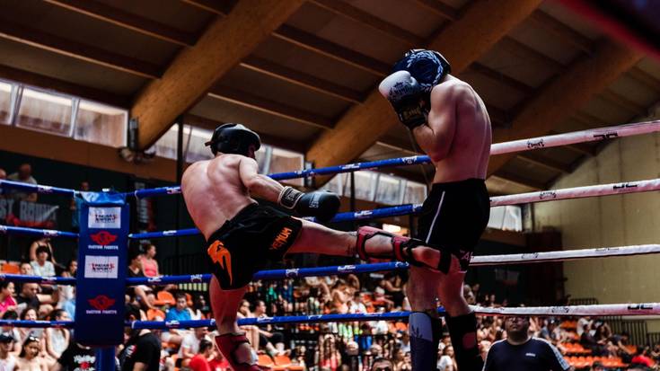 Elorrioko openak kickboxingean esperientzia hartzeko aukera emango die hasiberriei