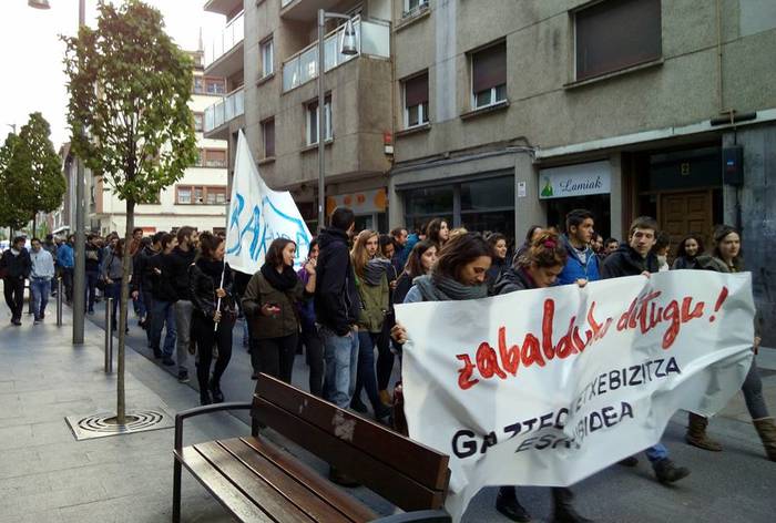 Etxebizitza eskubidea jorratuko dute gazteek