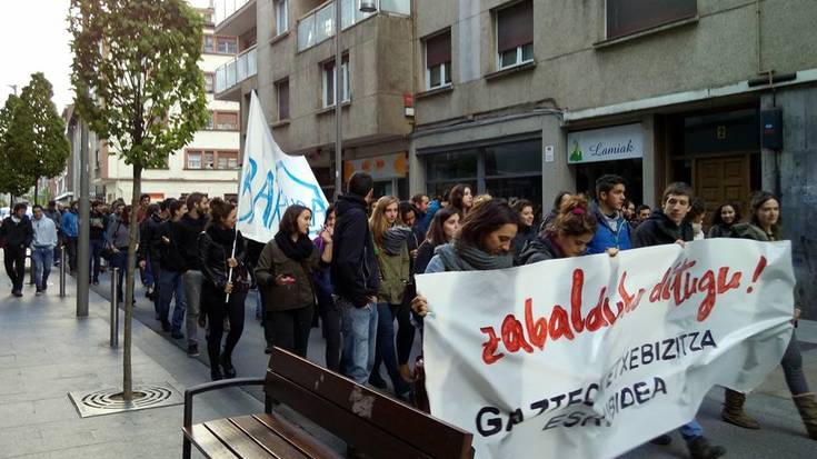 Etxebizitza eskubidea jorratuko dute gazteek