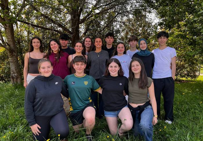 Eskualdeko ikasleek antzezlan bihurtu dituzte gerrako umeen testigantzak