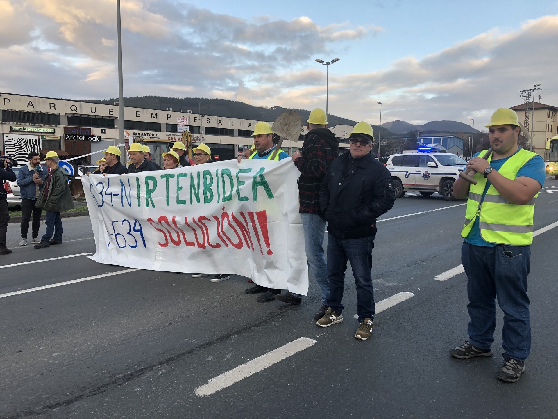 Ordainsariaren kontrako plataforma hauteskundeetan lehiatuko da Auzokrazia & Stop alderdiaren aterkipean