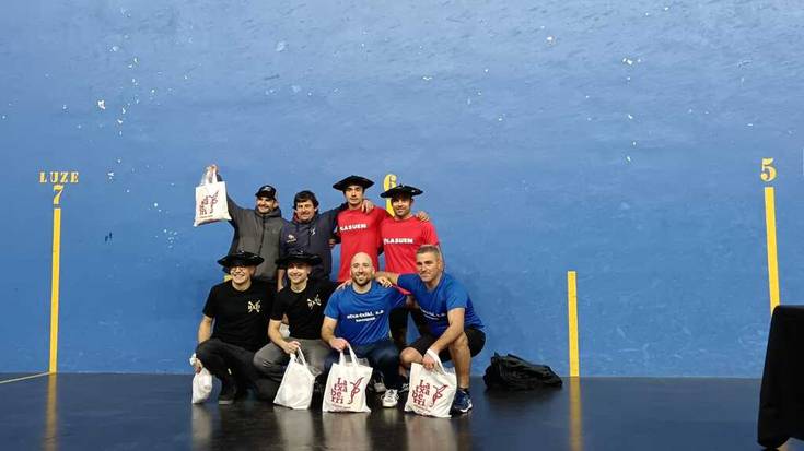 [ARGAZKI GALERIA] Arana-Urrutia eta Txiri-Josu bikoteak txapeldun Abadiñoko txapelketa herrikoian