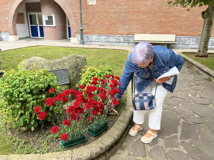 Frankismoaren biktimak omendu dituzte Berrizen