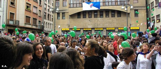 Durango prest Sanfausto jaiak bete-betean bizitzeko