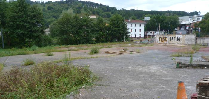 Tantortako bizilagunek auzoa hobetzeko  neurriak eskatu dituzte Zornotzan
