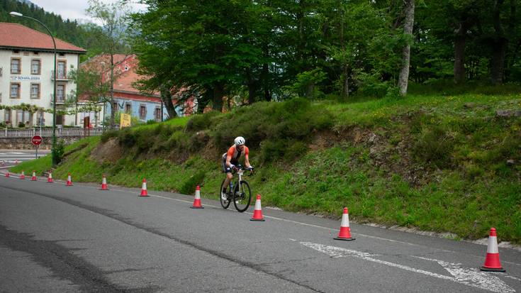 [ARGAZKI GALERIA] Bibe Transbizkaia martxak ehundaka zikloturista batu ditu aurten ere