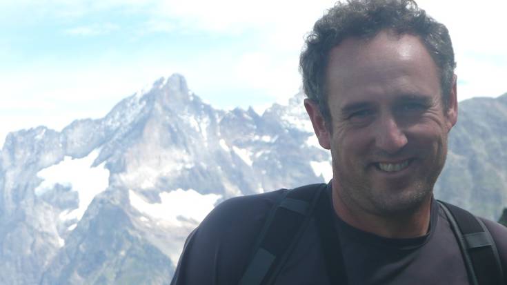 Arturo Apraiz, geologoa: "Himalaia mendilerroa milioika lurrikaren erraginez sortutakoa da"