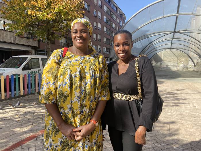 "Jai zoragarria izango da, iurretar guztiak gonbidatzen ditugu Senegalgo kulturan murgiltzera"