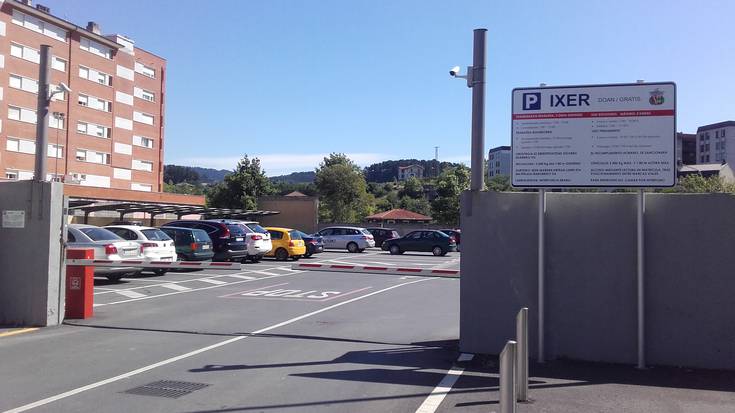 Zornotzako Ixer aparkalekuan indarrean dago ordutegi berria 