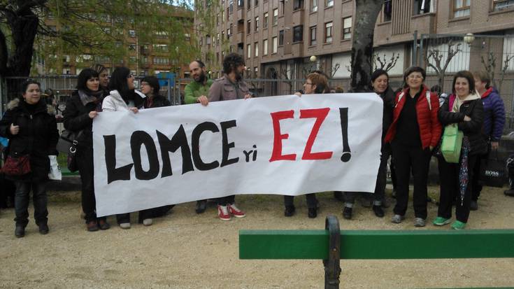GALERIA: LOMCEren kontrako mobilizazioak Durangaldean