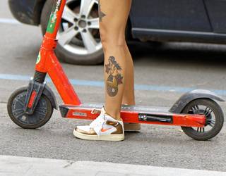 Patinetea, beste ibilgailuen pare