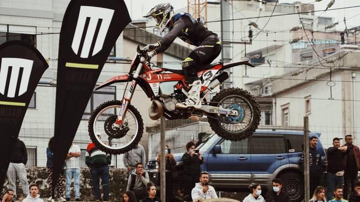 Peru Irazola hirugarren Portugalgo enduro txapelketako proba batean