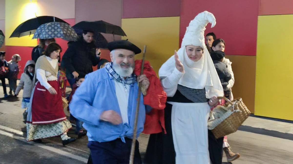 [ORDUTEGIA]: Badatoz Olentzero eta Mari Domingi