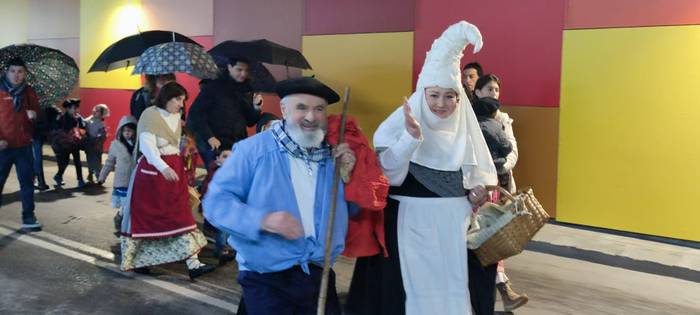 [ORDUTEGIA]: Badatoz Olentzero eta Mari Domingi