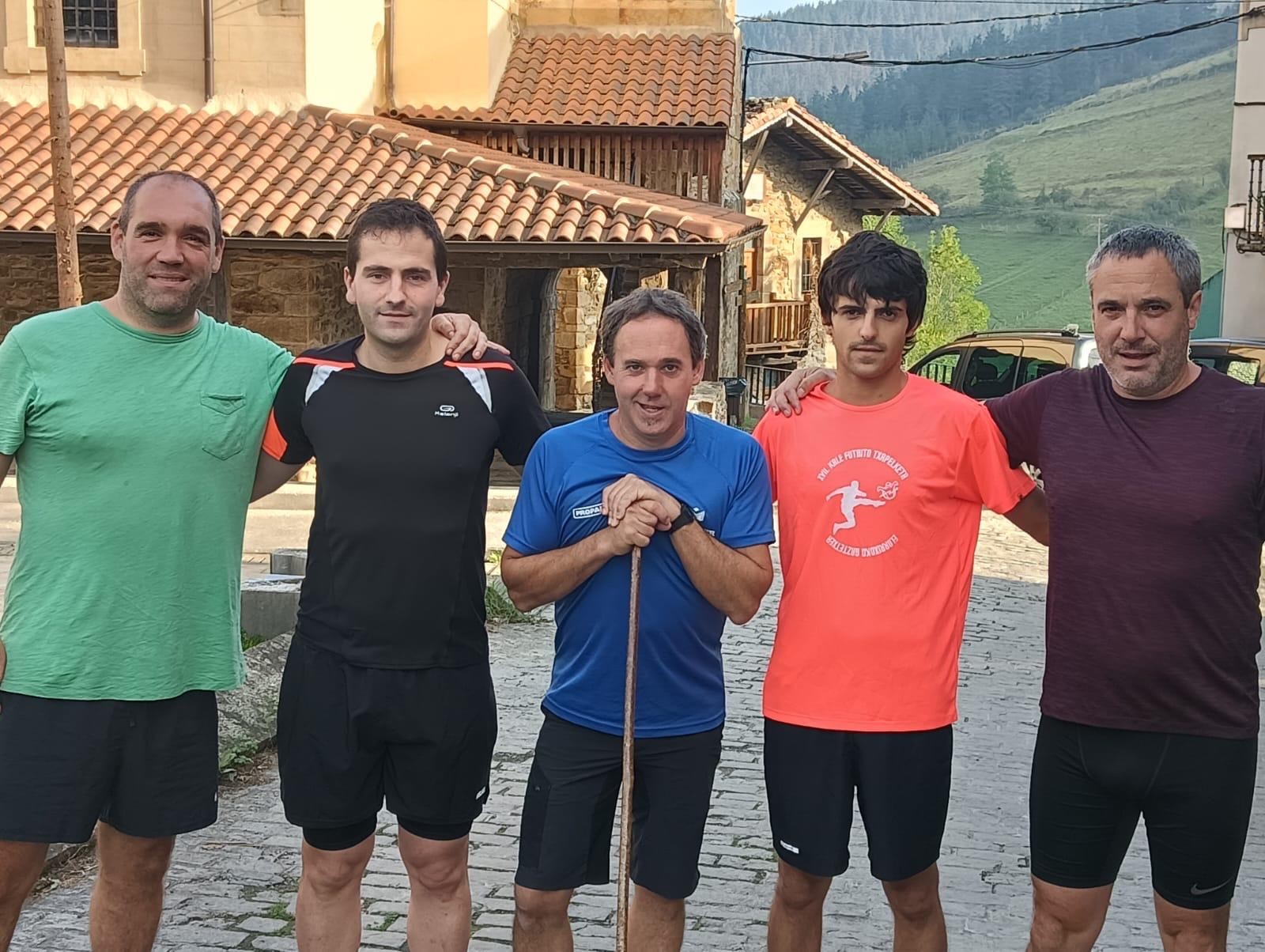 [BIDEOA] Arrazolatik Andastora nor lehenago heldu apustuan, beteranoak irabazle