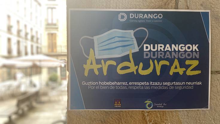 Udalak ‘Durangon/Durangok Arduraz’ kontzientziazio kanpaina abiatu du herriko kale, komertzio, taberna eta eraikin publikoetan