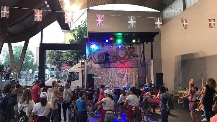[EGITARAUA] Sanmigelak ospatzeko prest, Zornotzako San Migel Dudea auzoan