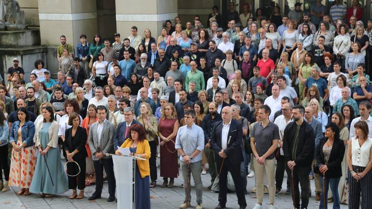 "Euskal gizartearen eta euskal erakundeen gehiengo zabalaren aurkako eraso zuzena da"