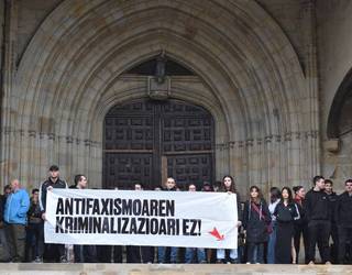 GKSk Vito Quilesen kontrako protesten harira Iruñean izandako atxiloketak salatu ditu Elorrion