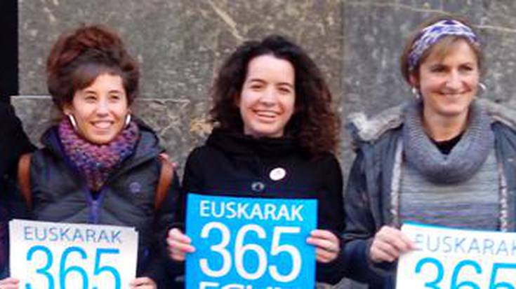 Euskara urte osoan erabiltzeko aldarria