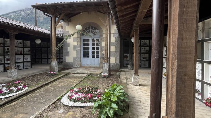 Mañariko Udalak hilerriko teilatuetako euri-urak biltzeko kanalizazio sistema bat jarri du