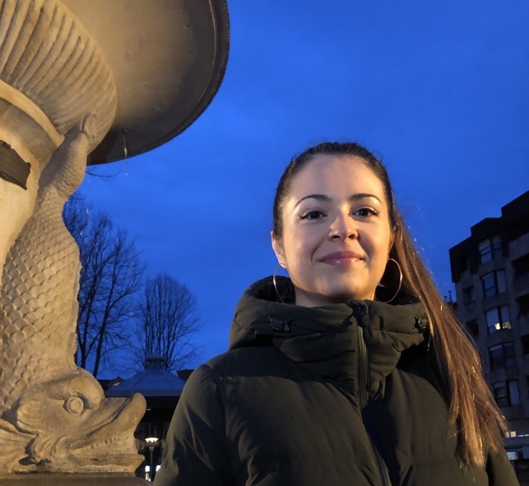 "Kanpokoak garenoi etxera itzultzeko gomendatu ziguten. Han bizi direnei, etxean gelditzeko"