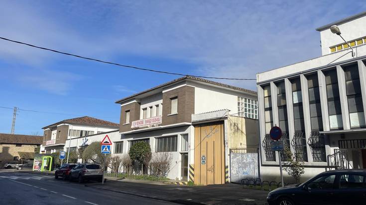 Jata ingurua bota eta etxebizitzak eraikitzeko lehen pausoa
