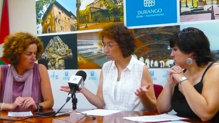 Astelehenean hasiko dira Eskola-Txartela banatzen