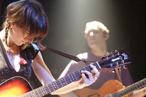 Christina Rosenvinge eta Tulsa gaur Plateruenean