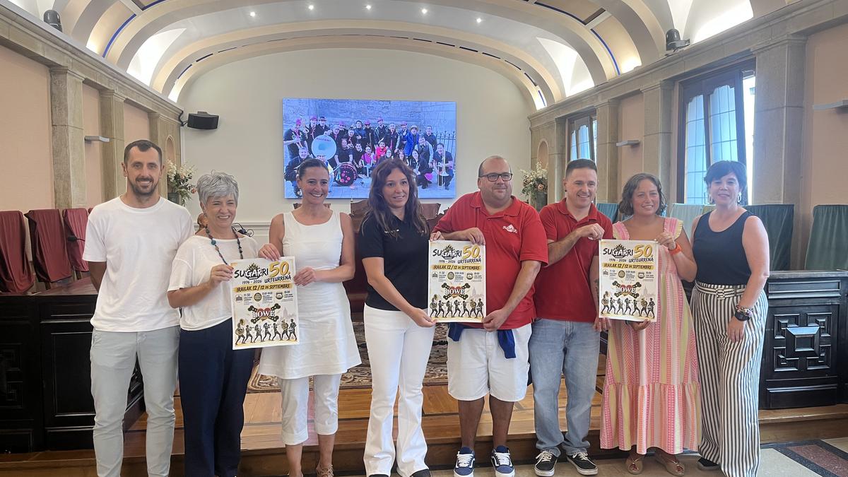 Egun osoko egitaraua prestatu du Sugarrik 50 urteko ibilbidea ospatzeko