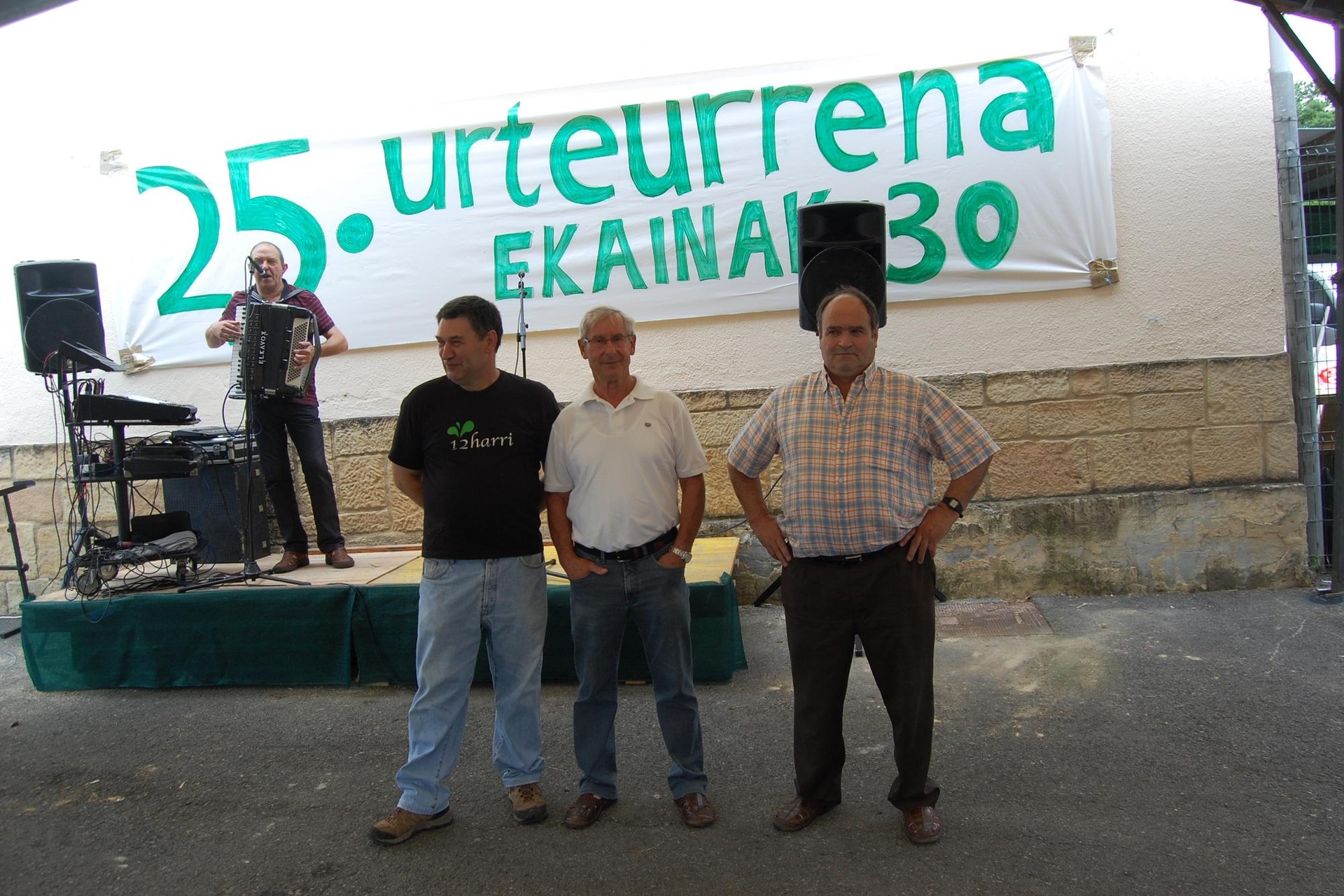 Baserritar gazteak hurreratzea helburu
