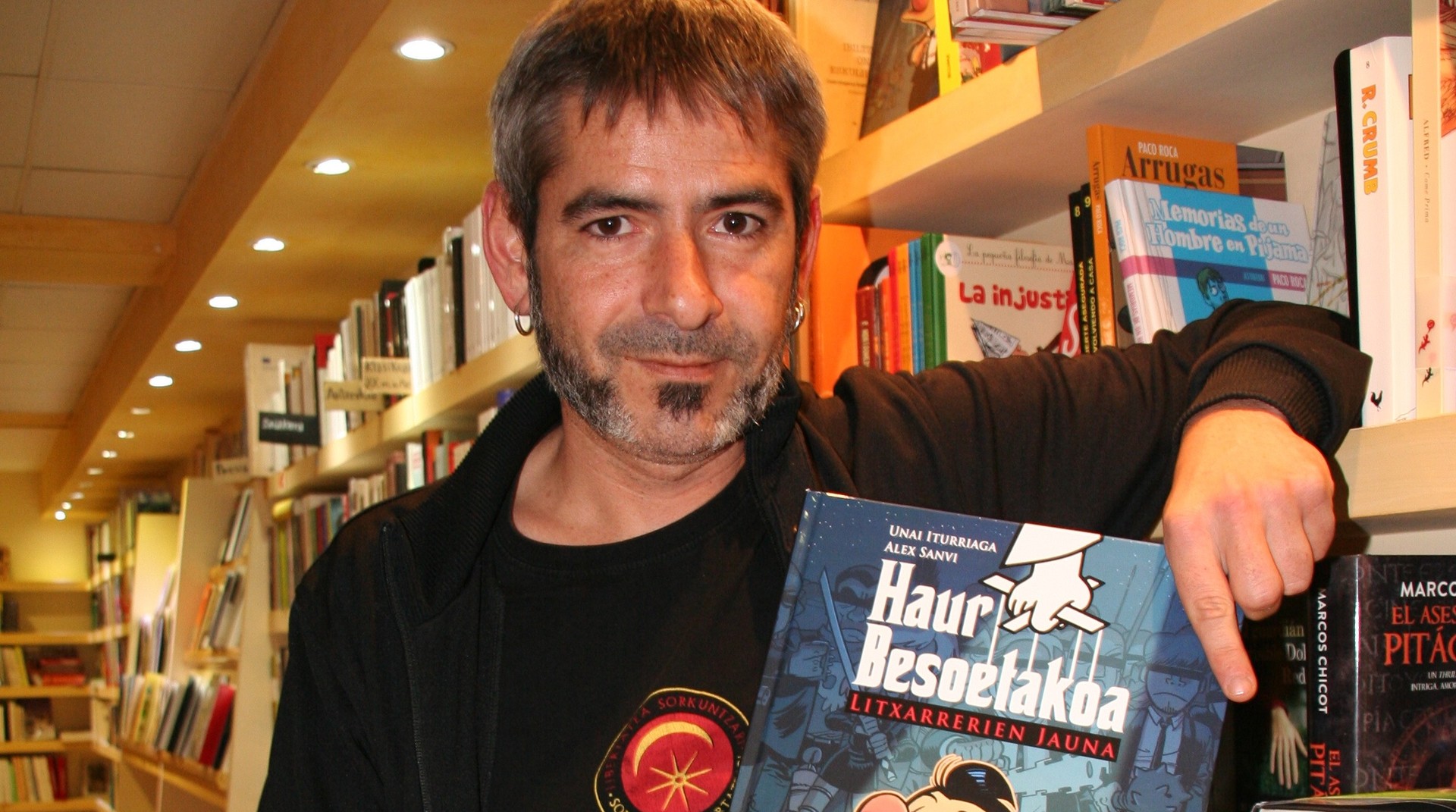 Unai Iturriaga: "Nagusien munduko ustelkeria umeen mundura ekarri dugu komiki honetan"