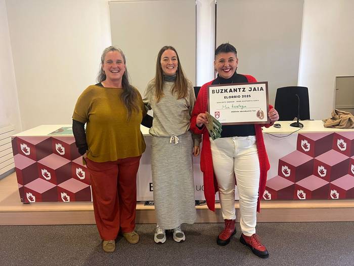 Abadiñora joan da Buzkantz jaiko sari nagusia