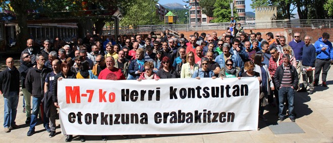 Durangaldeko 58 enpresa batzordek bat egin dute maiatzaren 7ko galdeketagaz