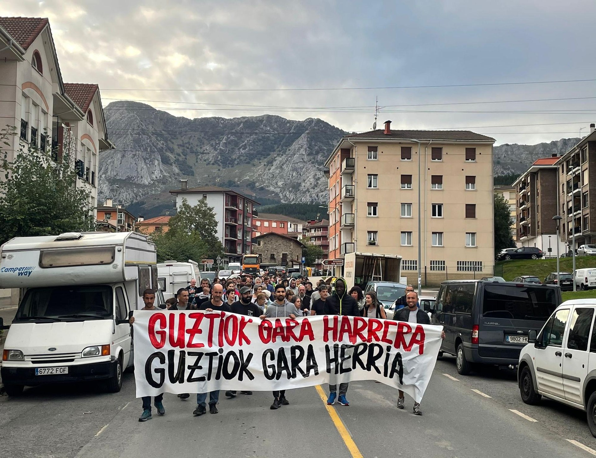 Harreren Elkartasun Eguna ospatzeko egun osoko egitaraua Atxondon