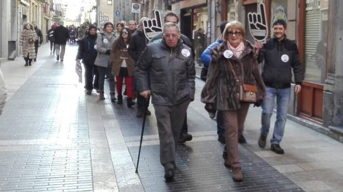 Giza-kate baten bidez Bilboko manifestaziorako deia egin dute