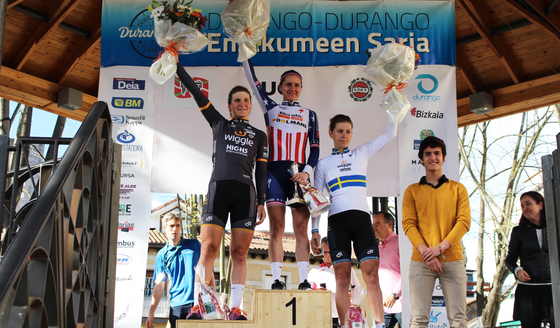 Megan Guarnier estatubatuarrak irabazi du Durangoko klasikoa