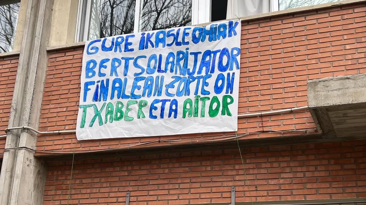 Txapela Abadiñora ekartzeko indarra, Zelaietako eskolatik Casillara