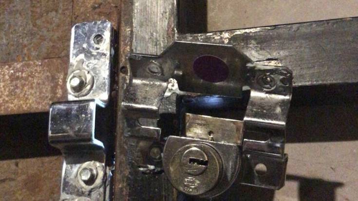 Lapurrak sartu dira Sorginolan eta CEIBA elkartearen gela eraso dute