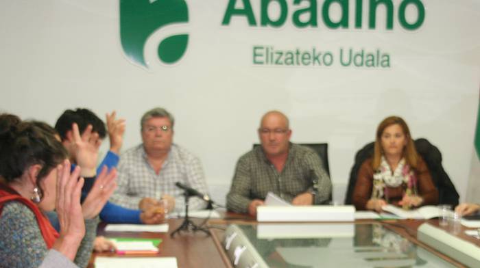 "Kudeaketa arduratsuagoa" eskatu diote Bilduk eta EAJk udal gobernuari