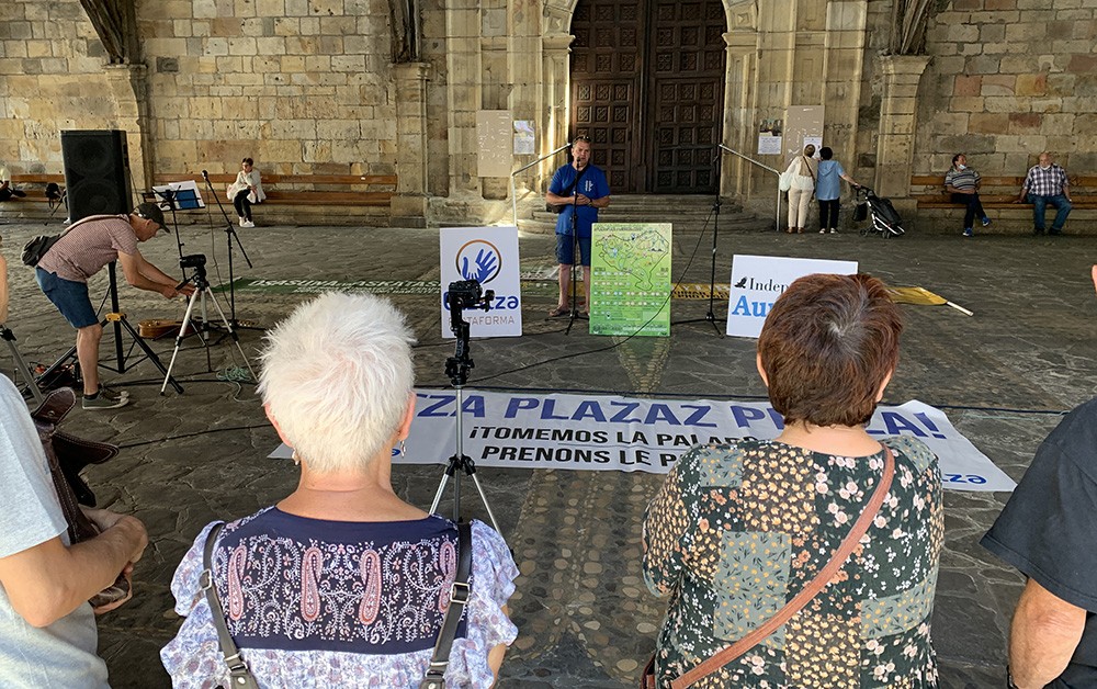 'Hitza Plazaz Plaza' ekimena Durangotik igaro da