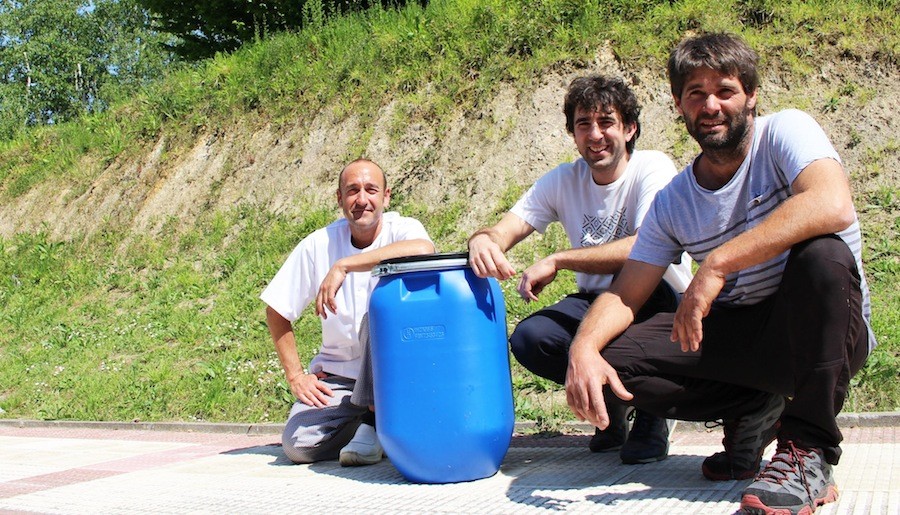 Kurutziagatik baserri batera 100 kilo organiko eramango dute egunero, lurraren ongarri bihurtzeko