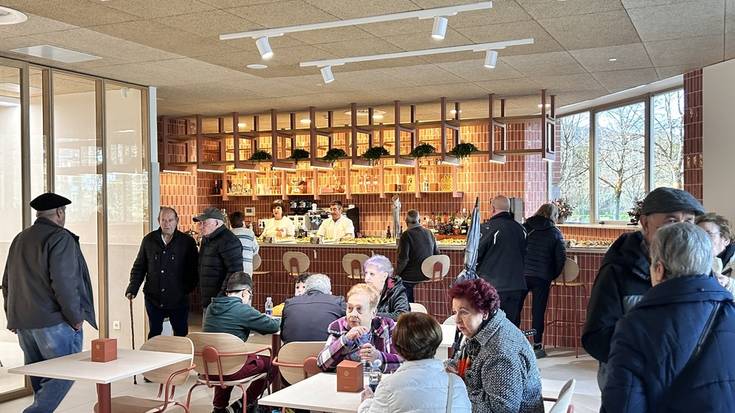 [ARGAZKI GALERIA] Nafarroa Zentroko taberna berria estreinatu dute