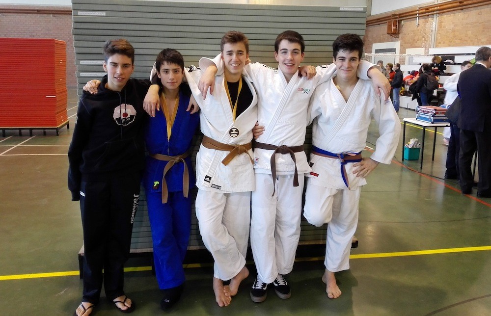 Judoka gazteak onenen artean izateko borrokan