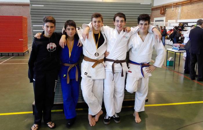 Judoka gazteak onenen artean izateko borrokan
