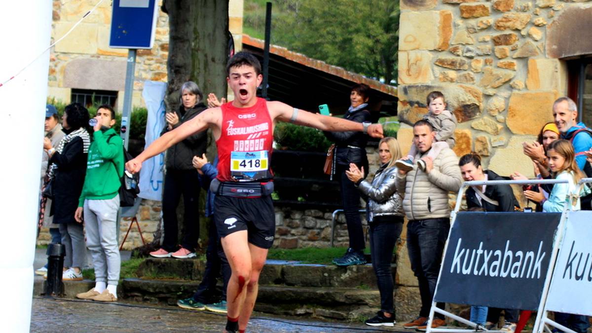 [ARGAZKI GALERIA]: Sorginen Lasterketako proba laburreko parte hartzaileen helmugako irudiak