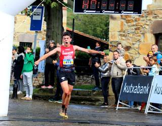 [ARGAZKI GALERIA]: Sorginen Lasterketako proba laburreko parte hartzaileen helmugako irudiak