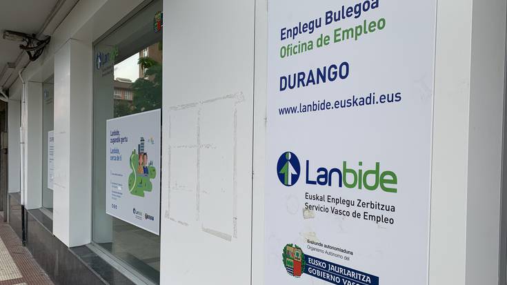 Epe luzeko langabeak "hondoratuta" egotetik ateratzea, gizarte ongizatea mantentzeko erronka nagusietariko bat