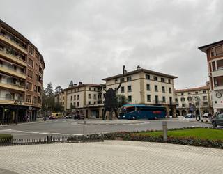 ibilgailuentzako itxita egongo da Karmen kalea gaurtik aurrera